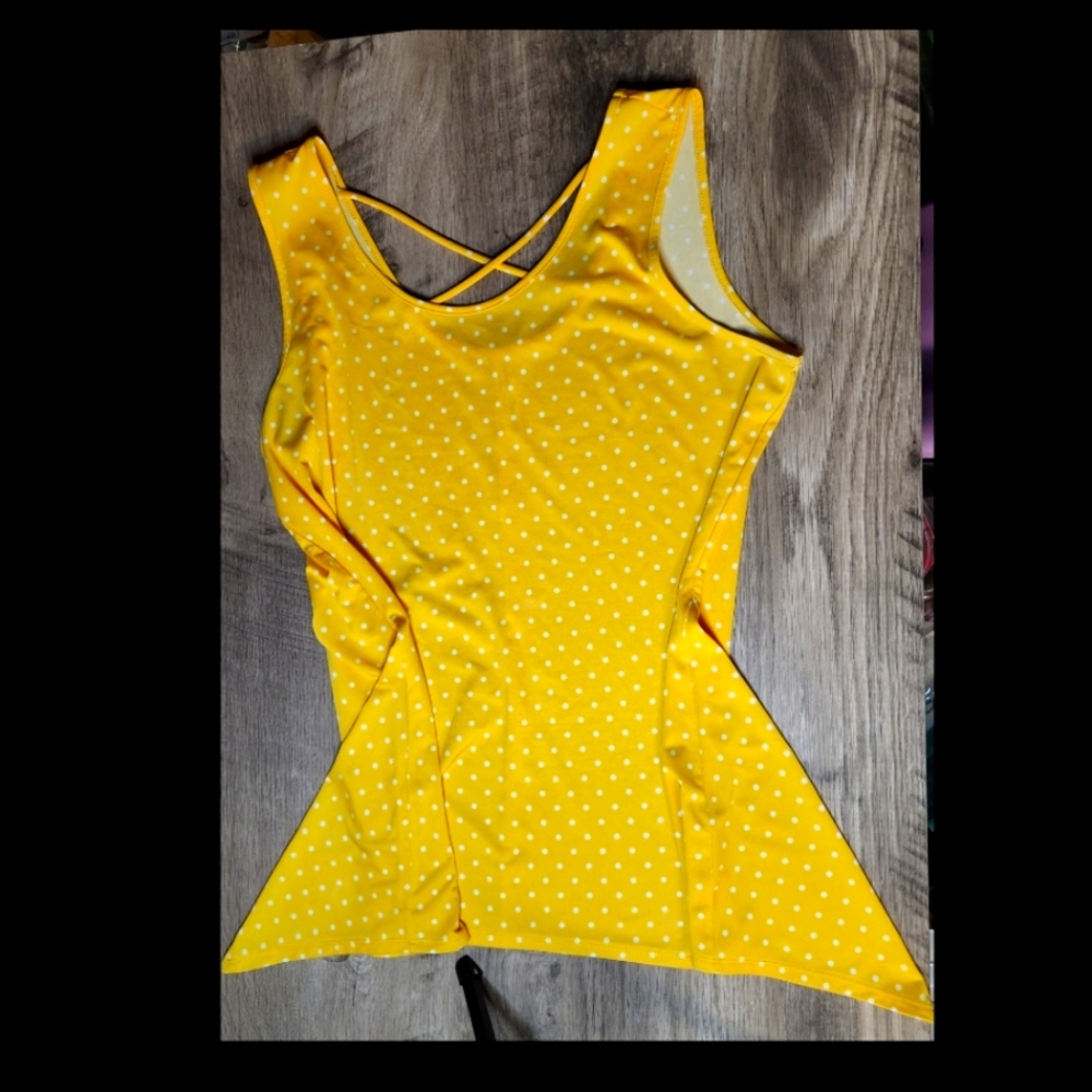Per Seption Concept Women yellow polka dot tank type Top Shirt Size XL
